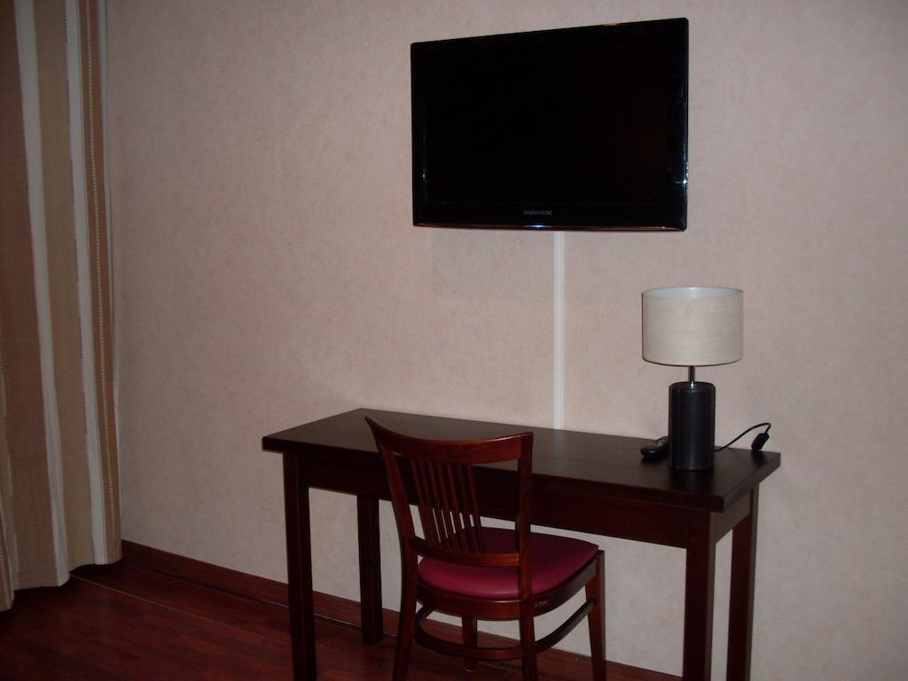 Le Ponceau Hotell Beaurepaire  Rom bilde